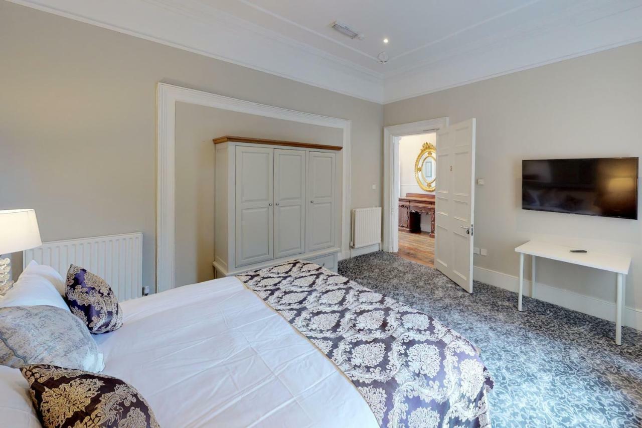 The Townhouse Hotel Корк Екстериор снимка