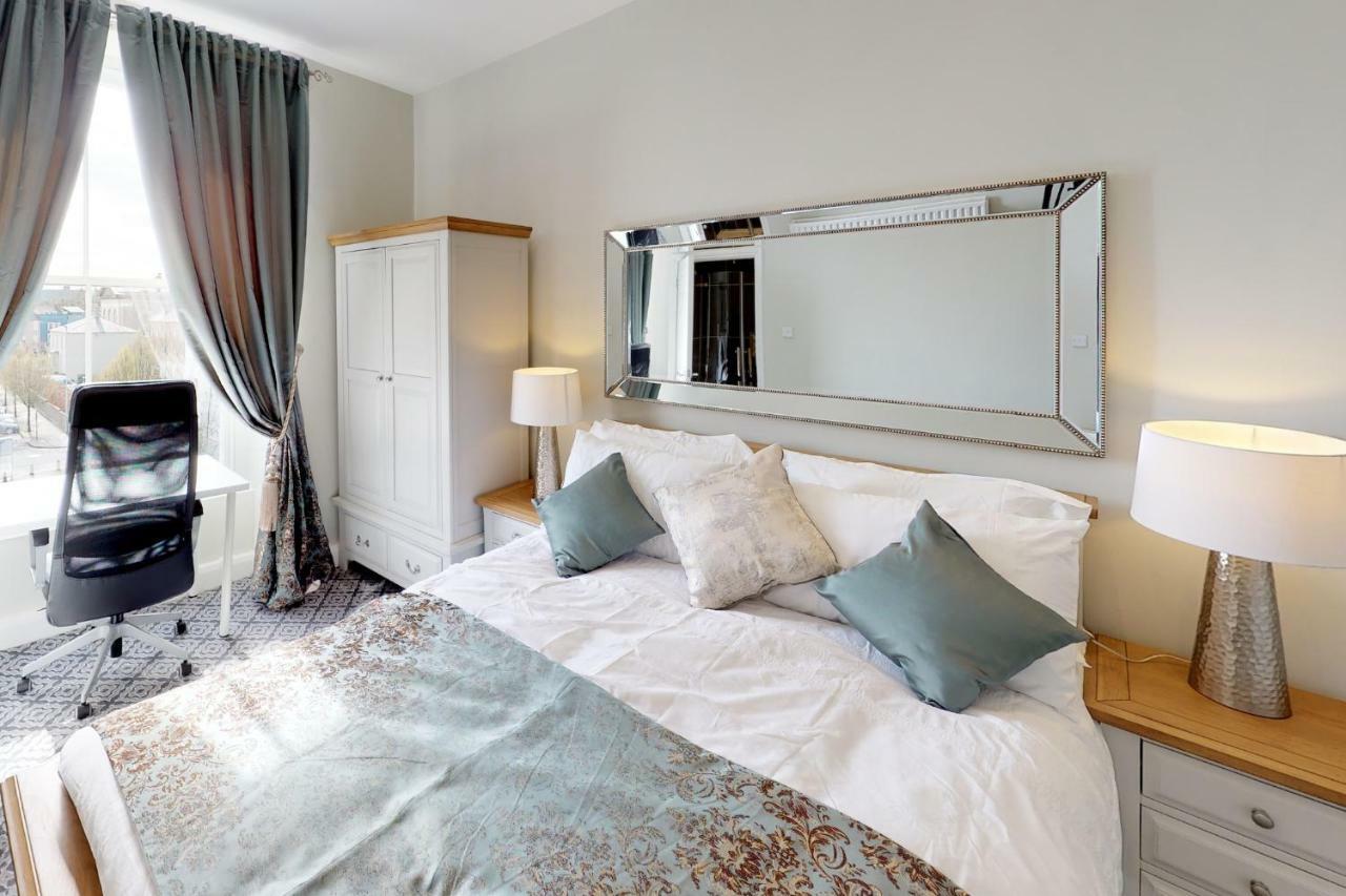 The Townhouse Hotel Корк Екстериор снимка